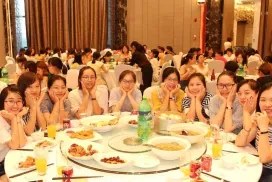 懇親会
